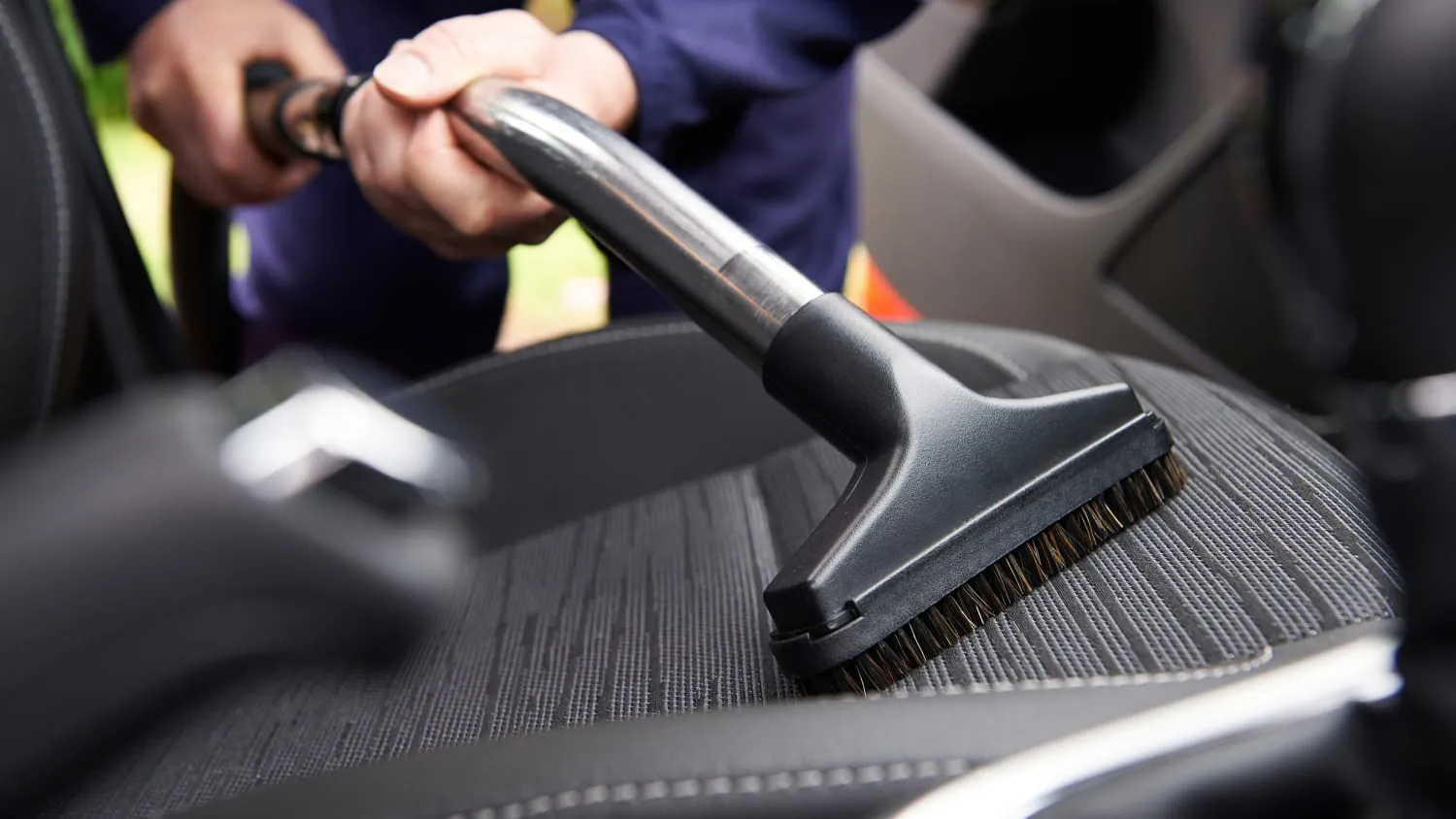 How to Remove Car Smells When Detailing Your Vehicle?
